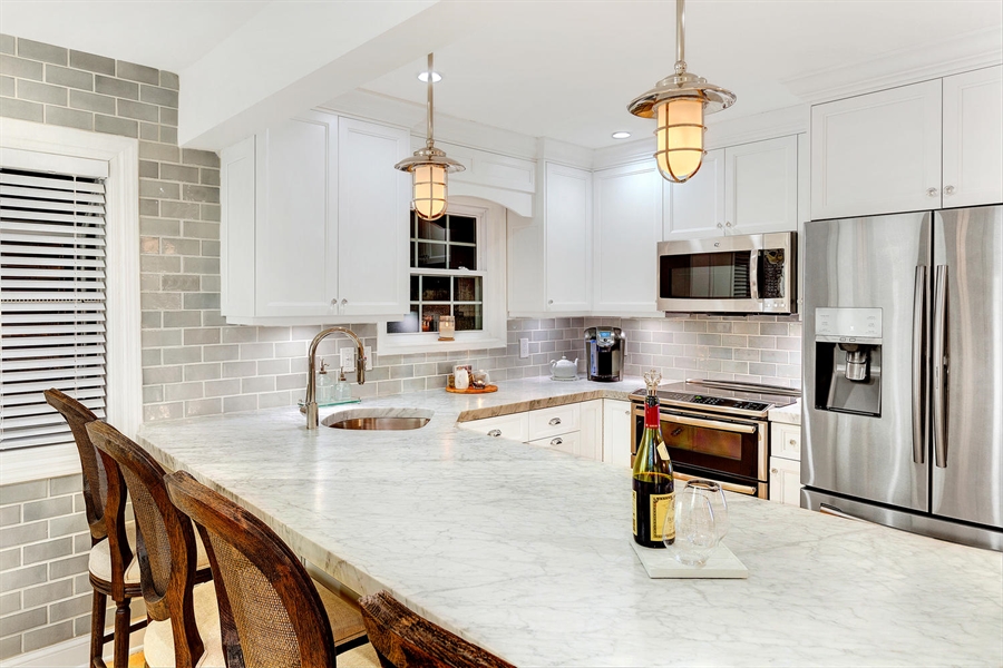 U-Shaped White Kitchen