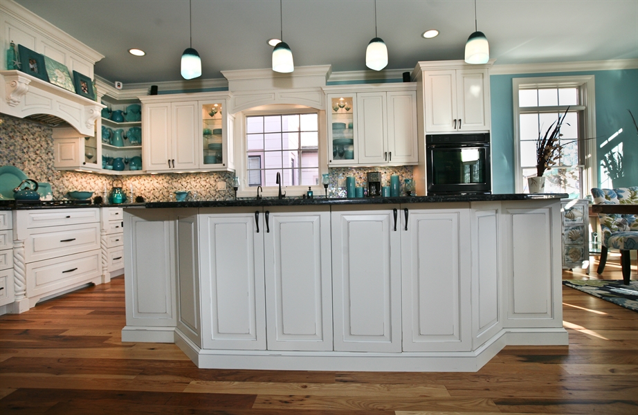 Kitchen Island Overhang