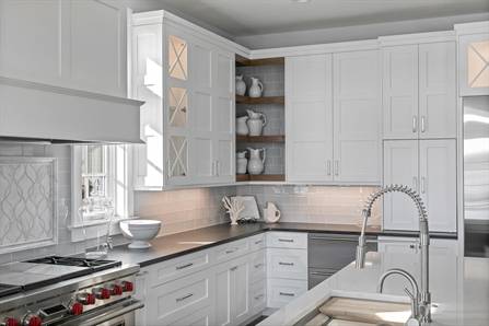 It's Black and White - Design Line Kitchens in Brielle, New Jersey
