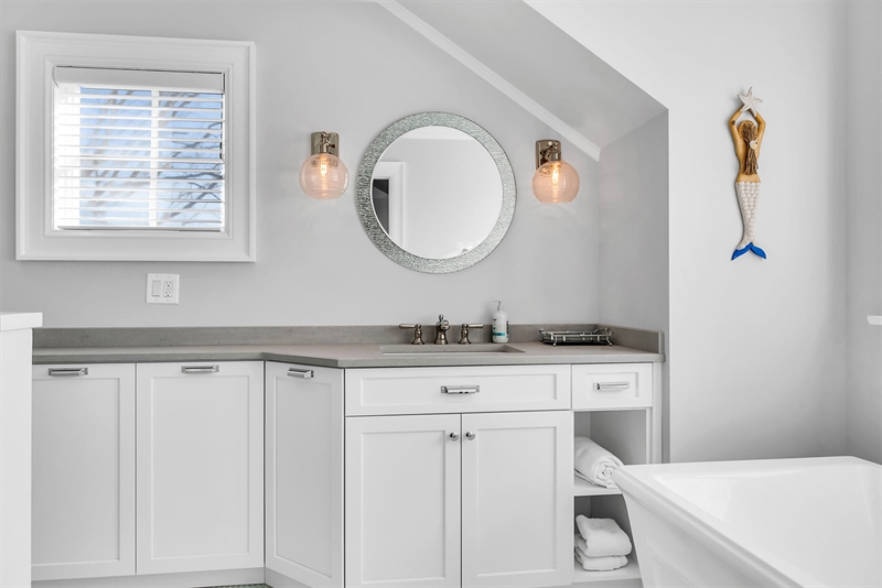 custom bathroom vanity bathroom cabinets in NJ